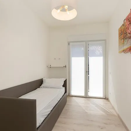 Apartament Felix 10 Stresa